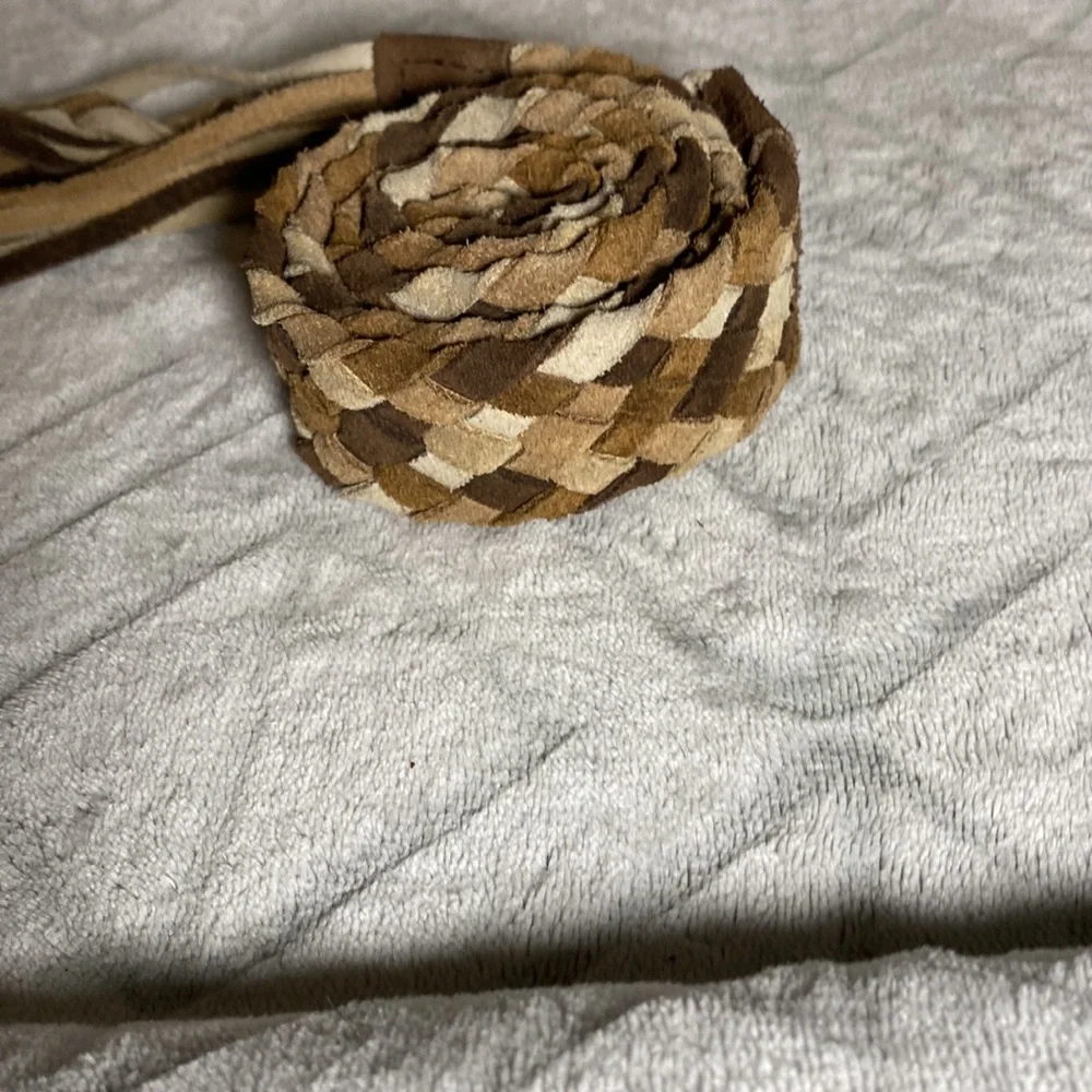 Western fridge‎ suede belt